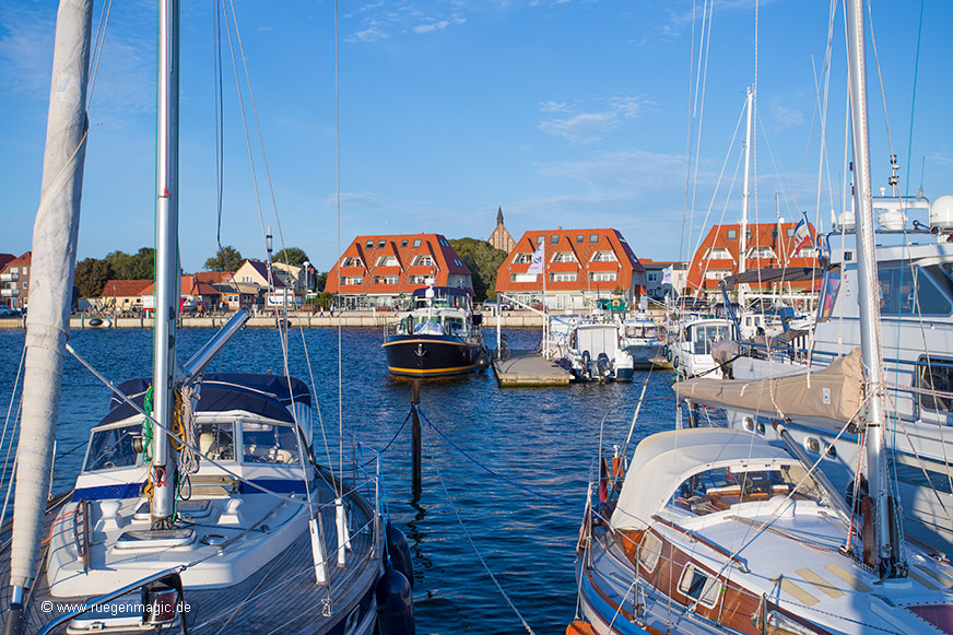 Hafen Wiek bei Nacht