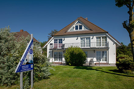 Außenansicht der Villa Meeresblick in Wiek auf Rügen